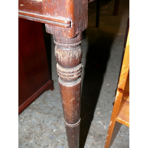 413 - CONSOLE TABLE IN FLAMED MAHOGANY.