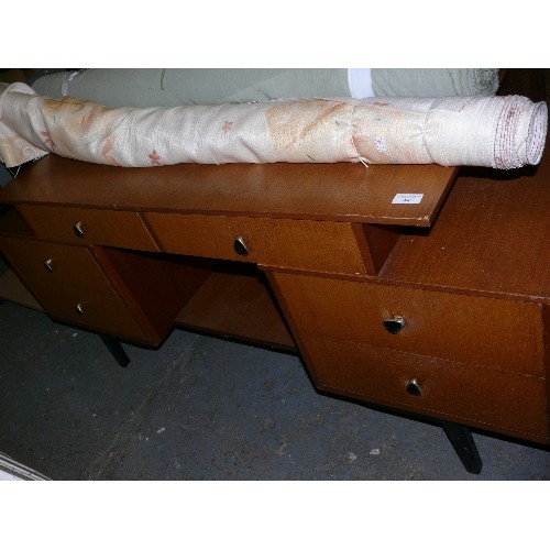 460 - TEAK MID CENTURY DRESSING TABLE.