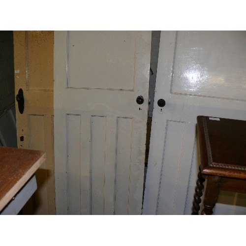 465 - THREE SOLID PINE DOORS IDEAL FOR STRIPPING WITH BAKELITE KNOBS, POSSIBLY 1930'S.
1. 70CM X 195CM, 2.... 