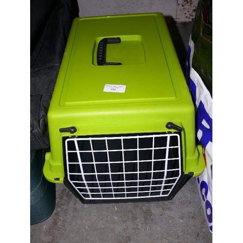 488 - PET CAGE IN GREEN.