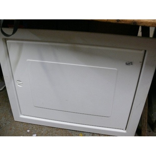 405 - NEW LOFT HATCH IN WHITE PLASTIC, 82cm X 65cm.