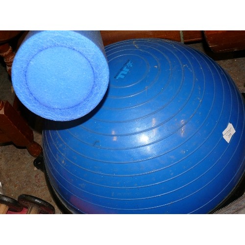 509 - YOGA HALF BALANCE BALL AND FOAM TUBE.