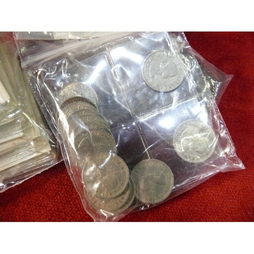 45 - MIXED COIN COLLECTION - 34 FARTHINGS FROM 1906-1956, SIXPENCES, PENNIES, SHILLINGS, EDWARD VII PENNI... 