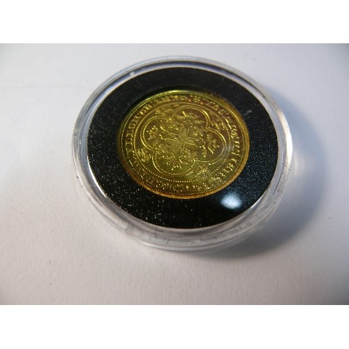 37 - FULL QUEEN SOVEREIGN, SPECIAL INDIAN BACK IN COIN CASE.