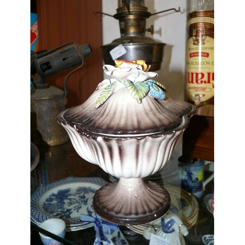 158 - A CAPODIMONTE LIDDED BOWL, AXE VALE POTTERY POSIE HOLDER AND A DECORATIVE WOODEN BOX.