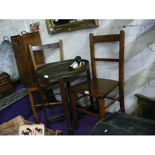 181 - A PAIR OF VINTAGE WOODEN CHAIRS.