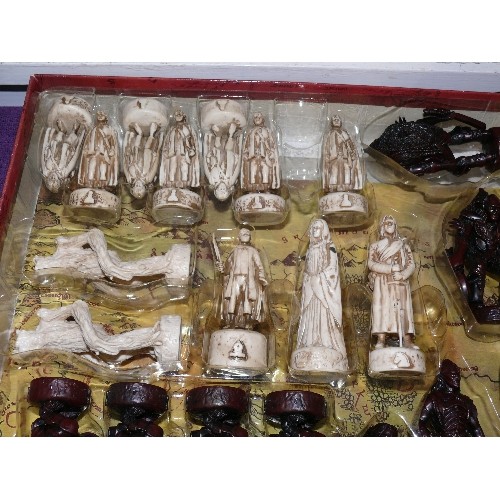 109 - LORD OF THE RINGS - THE TWO TOWERS CHESS SET IN ORIGINAL BOX WITH AN ANTIQUE IVORY AND CHINESE LACQU... 