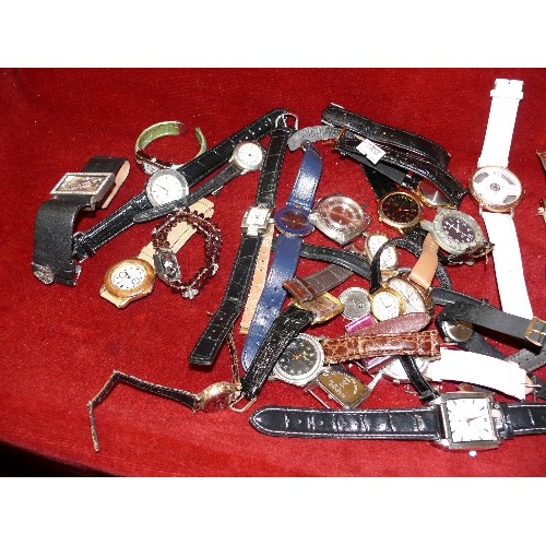 150 - A BAG OF VARIOUS LADIES AND GENTS WATCHES.