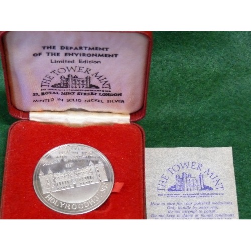 15 - TWO COLLECTORS' MEDALLIONS, THE OPENING OF LANCASTER HOUSE 1984, AND HOLYROOD HOUSE, FROM TOWER MINT... 