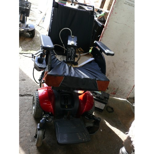 440 - AN ELECTRIC WHEELCHAIR, INVACARE PRONTO M41, WORKING WHEN LOTTED.