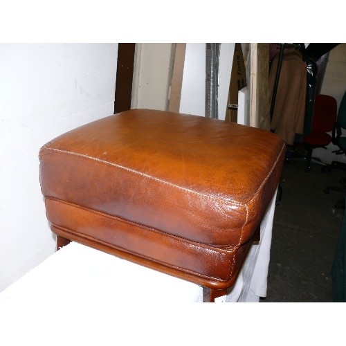 471 - RETRO TAN LEATHER FOOTSTOOL.