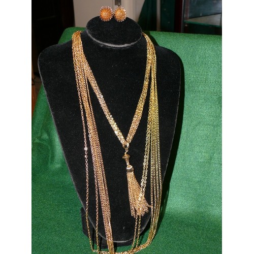 19 - A PIERRE CARDIN NECKLACE AND EARRING SET IN ORIGINAL BOX.