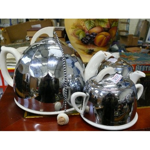 324 - A VINTAGE CELTIC BEEHIVE TEASET IN CERAMIC AND CHROME.