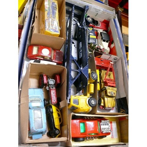 340 - A MIXED BOX OF COLLECTORS VEHICLES TO INCLUDE DINKY AND MATCHBOX.