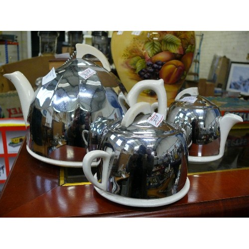 324 - A VINTAGE CELTIC BEEHIVE TEASET IN CERAMIC AND CHROME.