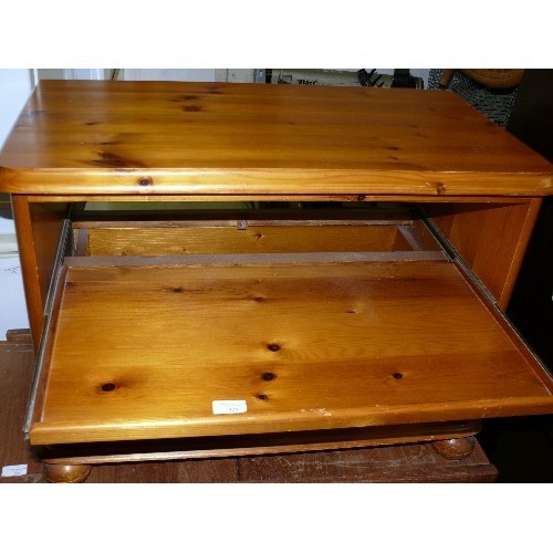 429 - SMALL PINE MEDIA CABINET WITH DRAWER AND PULL OUT SHELF.