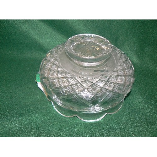 81 - A VERY HEAVY WATERFORD CRYSTAL GLASS BOWL 'DOORS OF DUBLIN'.