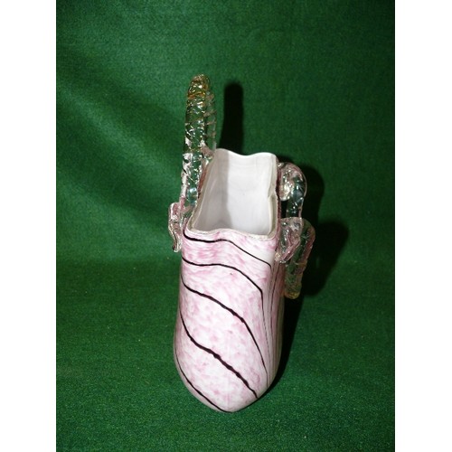 110 - A LARGE DECORATIVE PINK GLASS HANDBAG