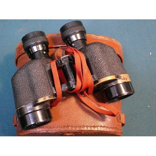 222 - Pair US Army binoculars in a leather case with belt loop, probably WW2