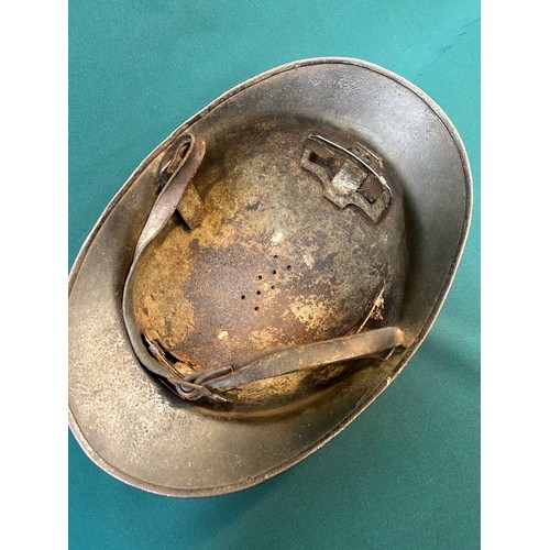 214 - French WW1 or WW2 Adrian helmet (no noticeable seam between the dome and the skirt) Most probably in... 