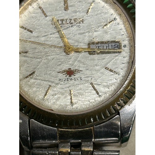 10 - VINTAGE GENTS CITIZEN AUTOMATIC WRIST WATCH, GLASS SCRATCHED, ON TWO TONE METAL SEIKO STRAP- WORKING... 