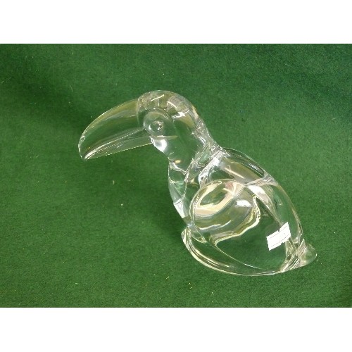 1 - CLEAR CRYSTAL GLASS TOUCAN ORNAMENT -  13cm