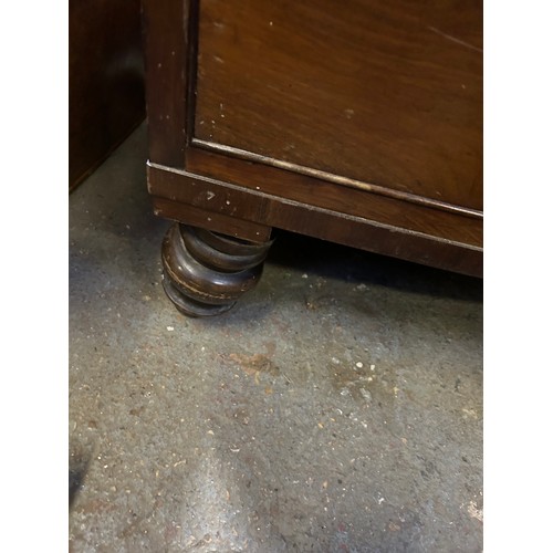 372 - Victorian mahogany bow fronted chest of drawers on turned feet and with original knobs. 105cm x52cm ... 