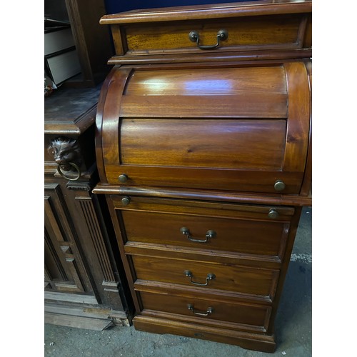 404 - Reproduction mahogany writing bureau with cylinder top enclosing drawer and pigeon holes, over a wri... 