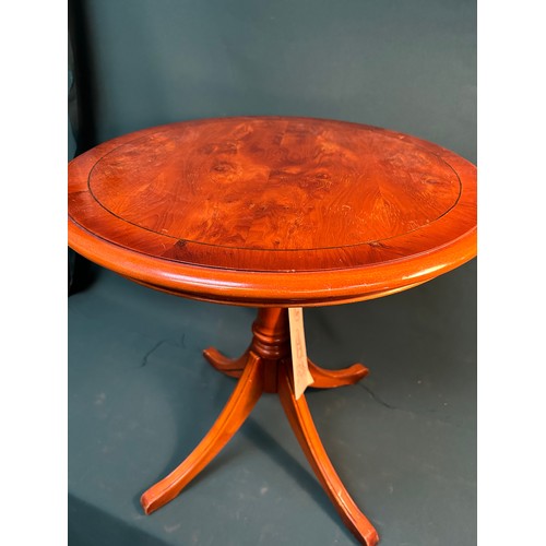 334 - A Bradley Classic Furniture tripod side table in yew wood veneer