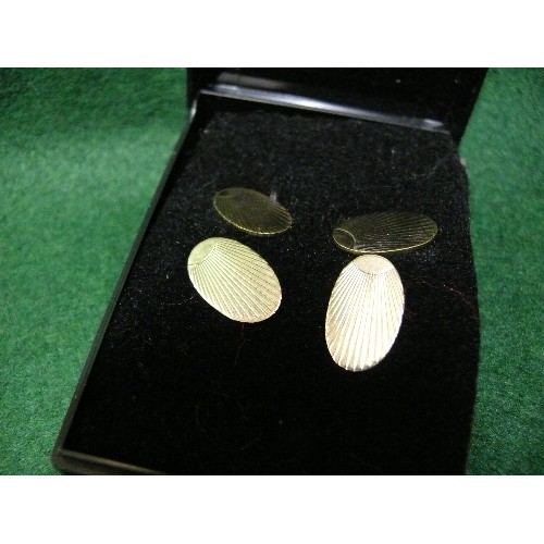 38B - Pair of Art Deco 10ct gold front & back cufflinks by Stratton