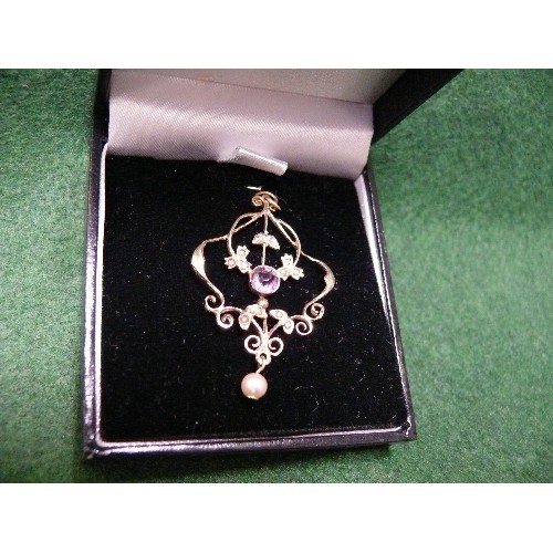 38A - A lovely Art Nouveau 9ct gold pendant with central amethyst and pearls. 4cm , 2.7 grams (1 of the 12... 