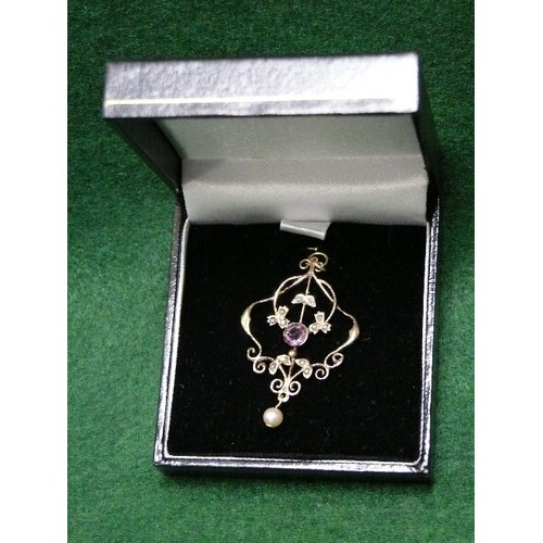 38A - A lovely Art Nouveau 9ct gold pendant with central amethyst and pearls. 4cm , 2.7 grams (1 of the 12... 