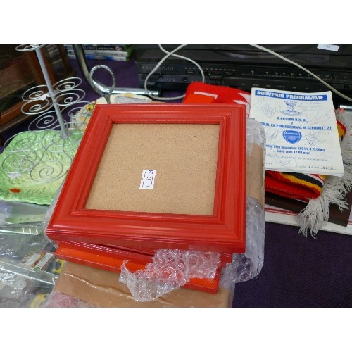 86 - 25 BRAND NEW RED PHOTO FRAMES