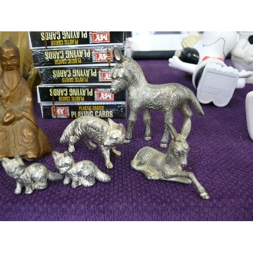 98 - A SELECTION OF SMALL METAL ANIMAL FIGURES (fox and cubs plus Donkey and foal)