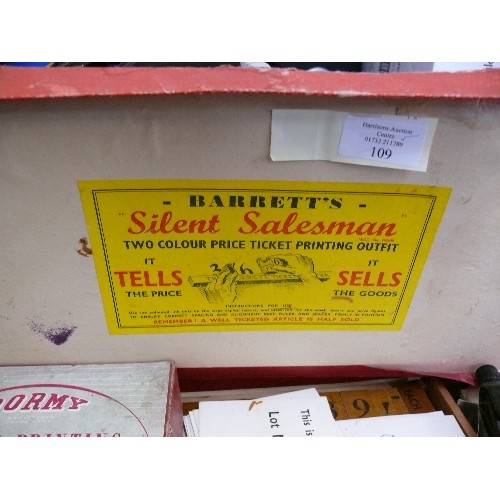 109 - LOVELY OLD BARRETTS 'SILENT SALESMAN' 2 COLOUR PRICE TICKET PRINTING OUTFIT WITH WOODEN STAMPS, ALSO... 