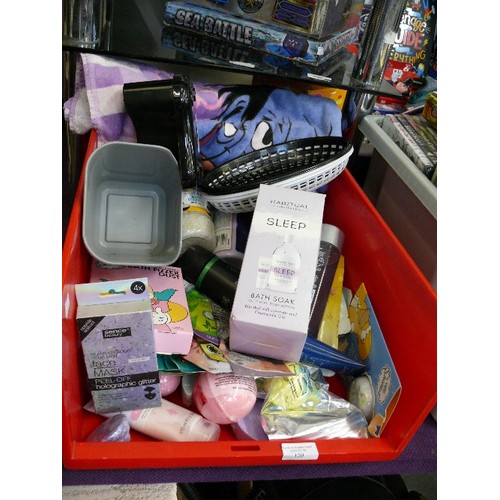 120 - A BOX OF BATHROOM AND BEAUTY PRODUCTS