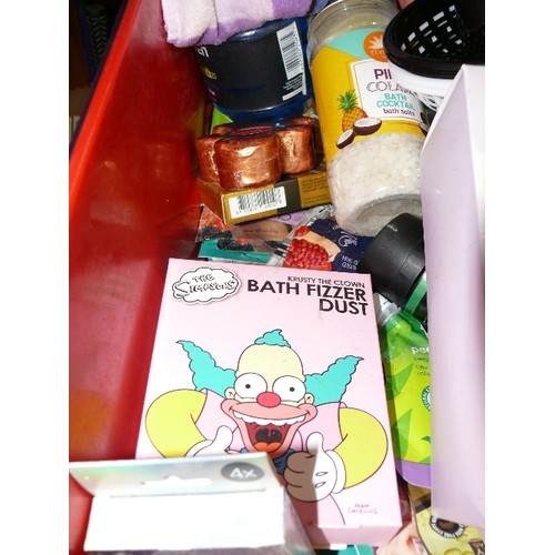 120 - A BOX OF BATHROOM AND BEAUTY PRODUCTS