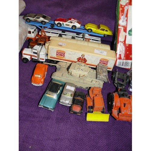 100 - A SELECTION OF VARIOUS DIE CAST VEHICLES