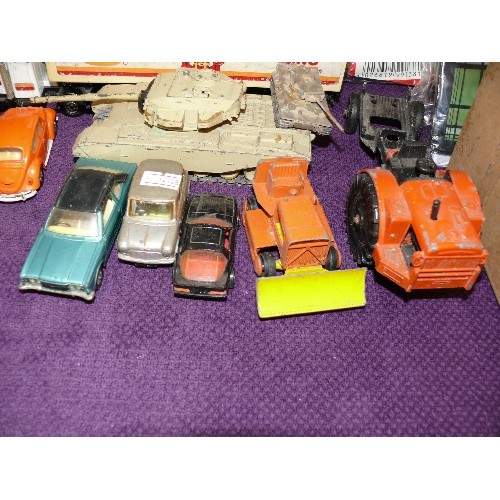 100 - A SELECTION OF VARIOUS DIE CAST VEHICLES