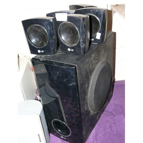 171 - AN LG SURROUND SOUND SYSTEM