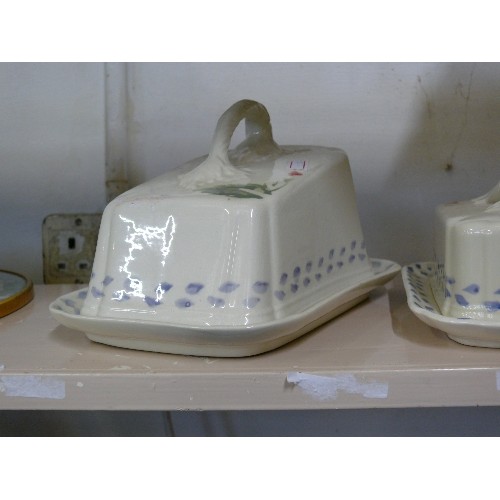 146 - DECORATIVE ROYAL WINTON CHEESE DISH AND BUTTER DISH PLUS A CERAMIC TOAST RACK AND A FURTHER METAL TO... 