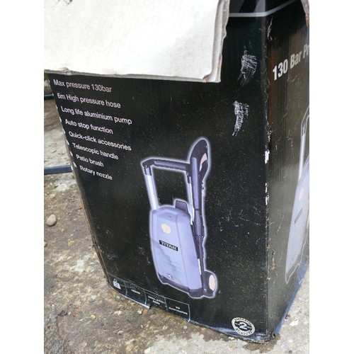 398 - TITAN 30 BAR PRESSURE WASHER