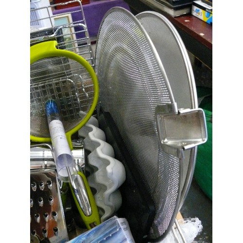 279 - A BOX OF VARIOUS KITCHEN UTENSILS