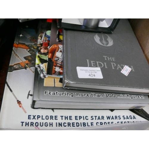 424 - STAR WARS - BOOK, LIGHT SABER, THE JEDI PATH BOOK,  LEGO STAR WARS ENCYCLOPEDIA, LEGO STARWARS CHARA... 