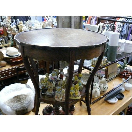 453 - VINTAGE 2 TIER PIE CRUST TOP TABLE (SOME MISSING)