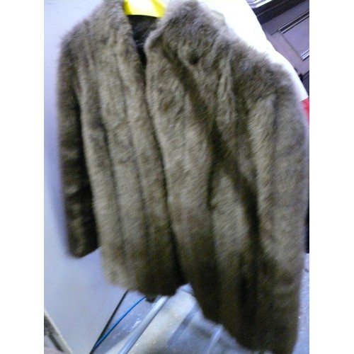 529 - LADIES BROWN FAUX FUR JACKET