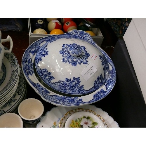 434 - Wood & Sons Blue & White part teaset in 