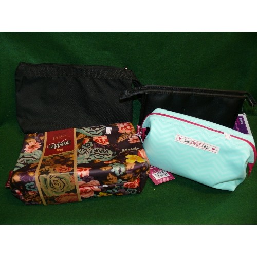 68 - 4 BRAND NEW TOILETRY BAGS