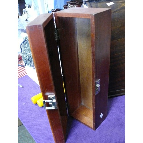 66 - A VERY NICE WOODEN WINE BOX TO HOLD 3 BOTTLES WITH  LEATHER STRAP PLUS A FURTHER WOODEN WINE BOX.