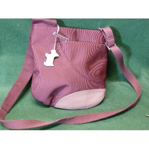 70 - AN ATTRACTIVE RADLEY STYLE BROWN SHOULDER BAG